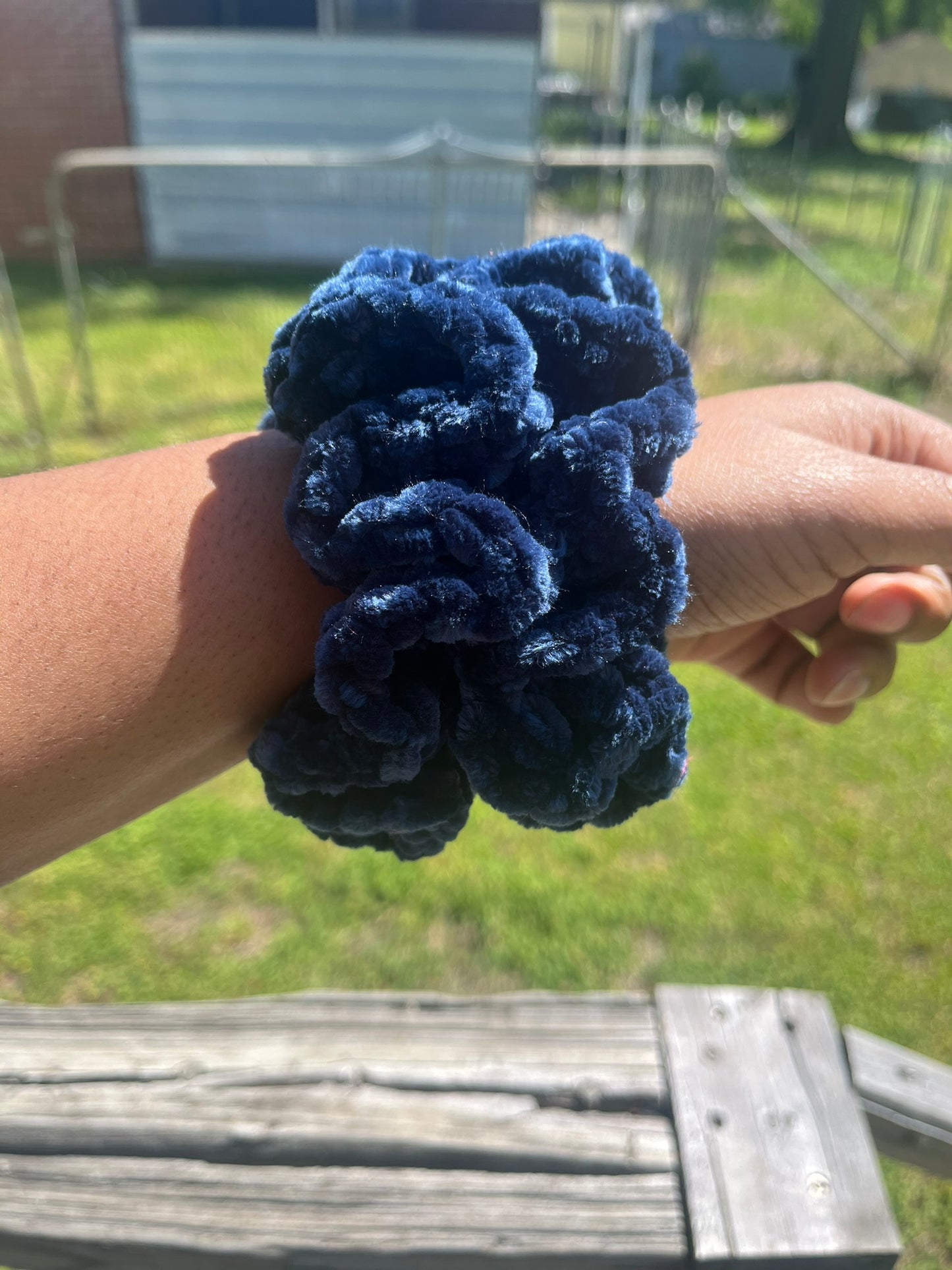 NAVY BLUE SCRUNCHIES 2 PIECE – Lizzy’s Loops Crochet